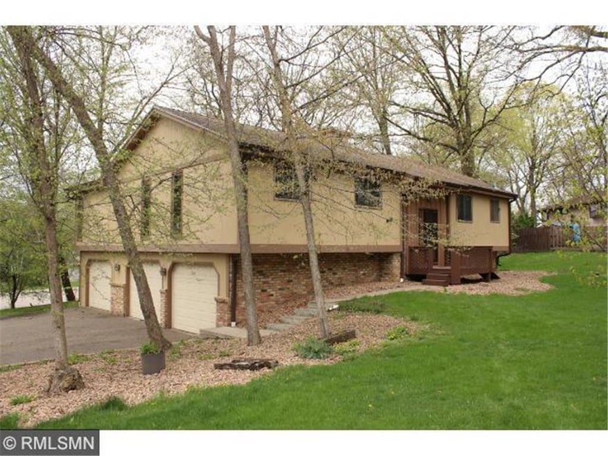 Welcome to 6449 Zinnia Lane!