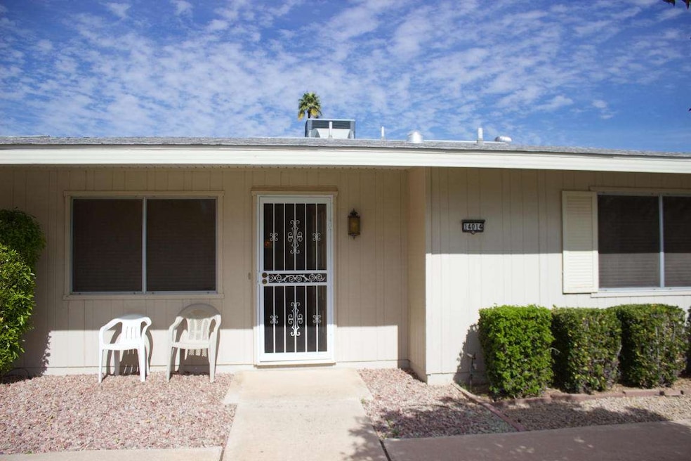 14014 N Thunderbird Blvd, Sun City, AZ 85351 - photo 1
