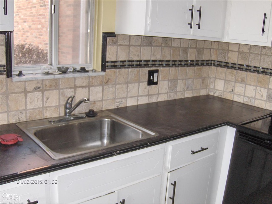 29654 Hoover Rd unit Bldg. L, (APT. 654), Warren, MI 48093 - photo 1