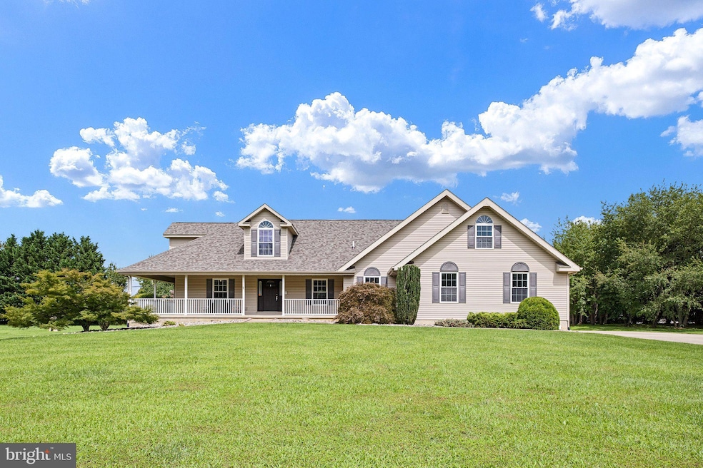 203 Cocoa Cay Ln, Bear, DE 19701 - photo 1