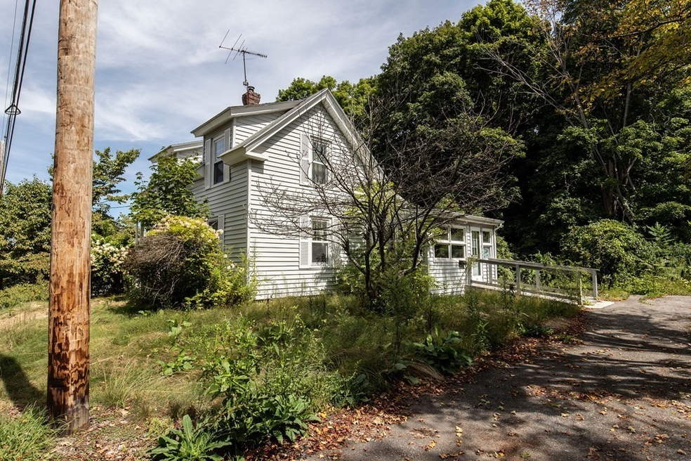 35 Elm St, Hudson, MA 01749 - photo 1