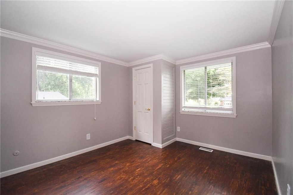 3350 Marilyn St, Columbus, IN 47203 - photo 1