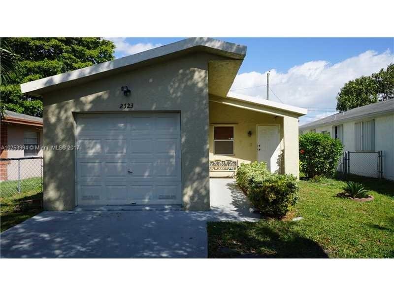 2323 Douglas St, Hollywood, FL 33020 - photo 1