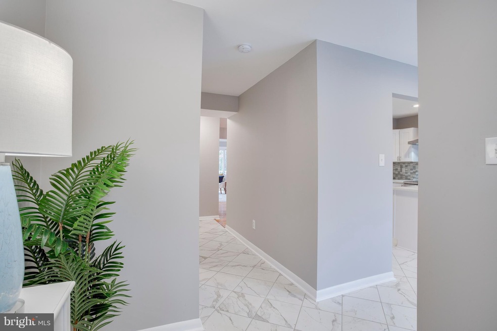 9 Columbine Ct, Baltimore, MD 21209 - photo 1