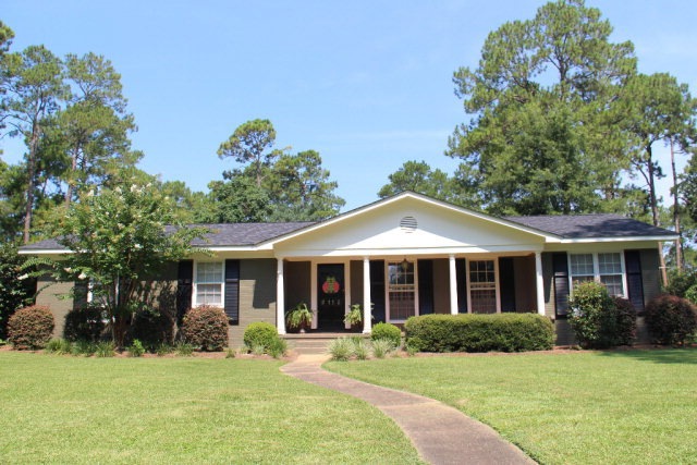 2113 Robinhood Rd, Albany, GA 31707 - photo 1