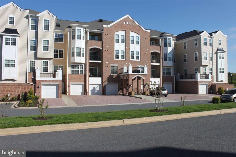 8600 Roaming Ridge Way unit 104, Odenton, MD 21113 - photo 1