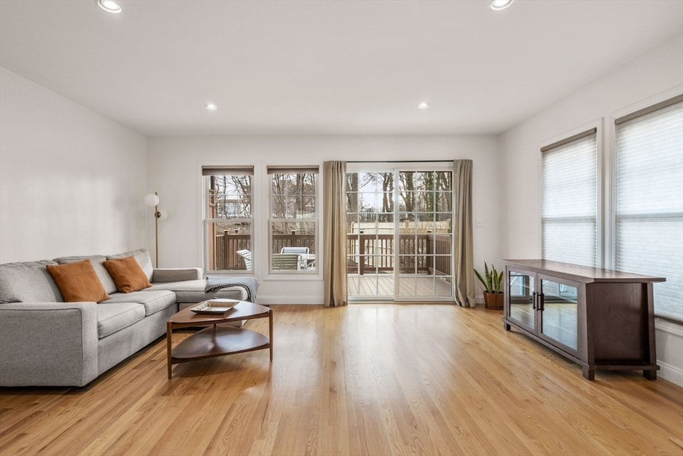 20 Loomis St unit 4, Cambridge, MA 02138 - photo 1