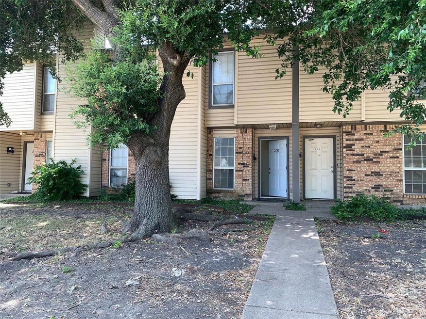 Townhouse style side by side 4 plex