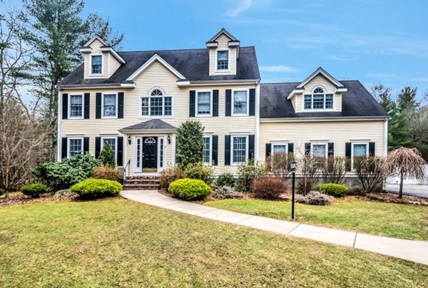 4 Settlers Way, South Easton, MA 02375 - photo 1