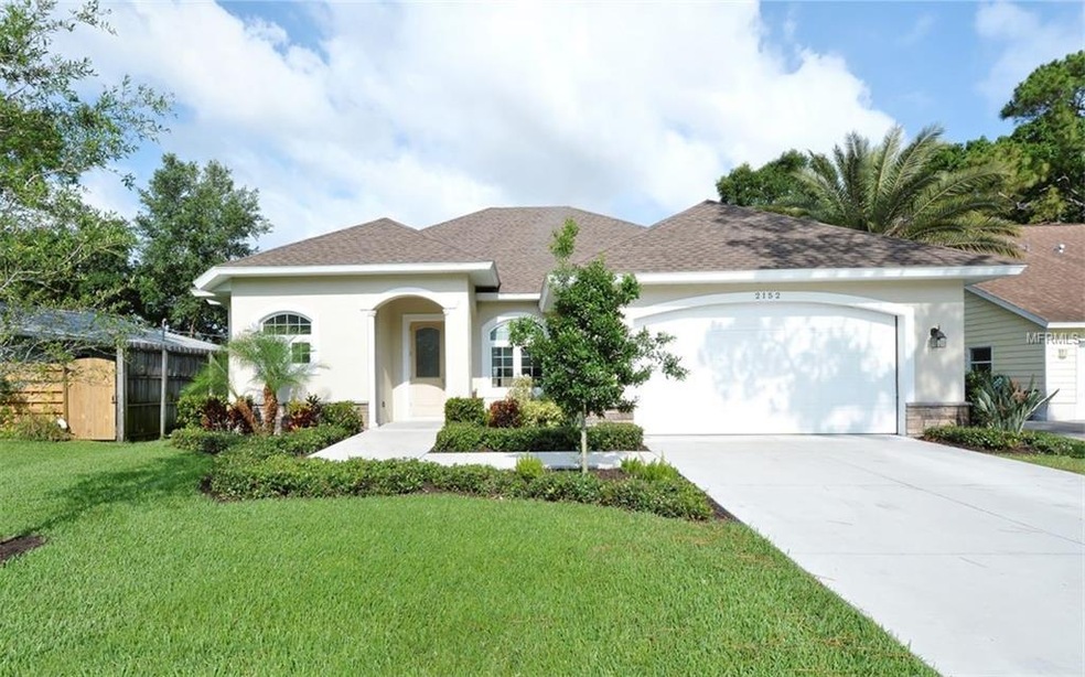 2152 Upton Ave Sarasota-A Non Deed Restricted Comm