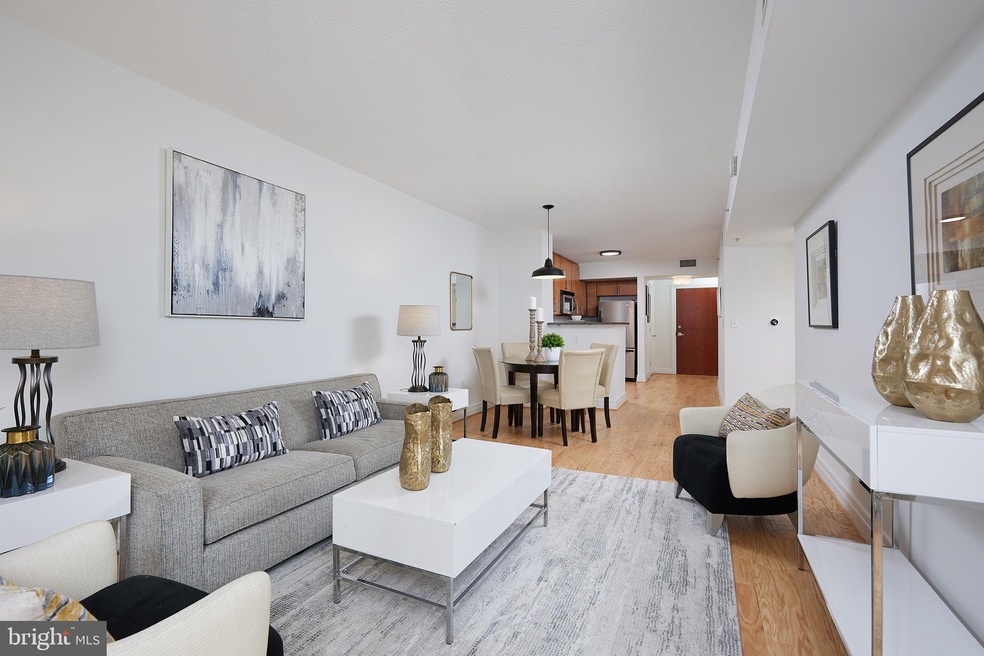 915 E St NW unit 711, Washington, DC 20004 - photo 1