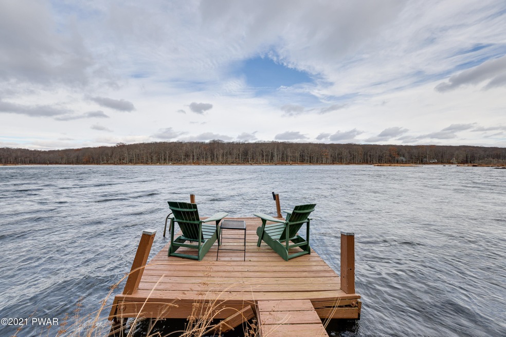 111 W Shore Dr, Hawley, PA 18428 - photo 1