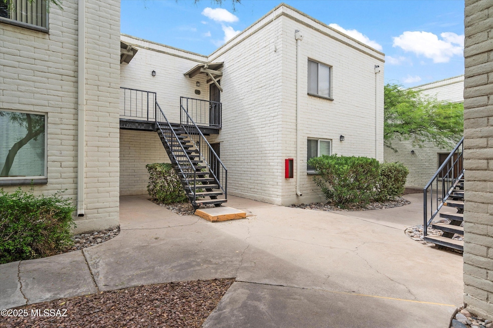 8450 E Old Spanish Trail unit 132, Tucson, AZ 85710 - photo 1