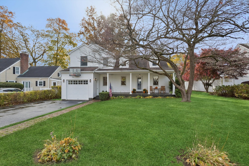 Nice curb appeal, front yard and great front porch.