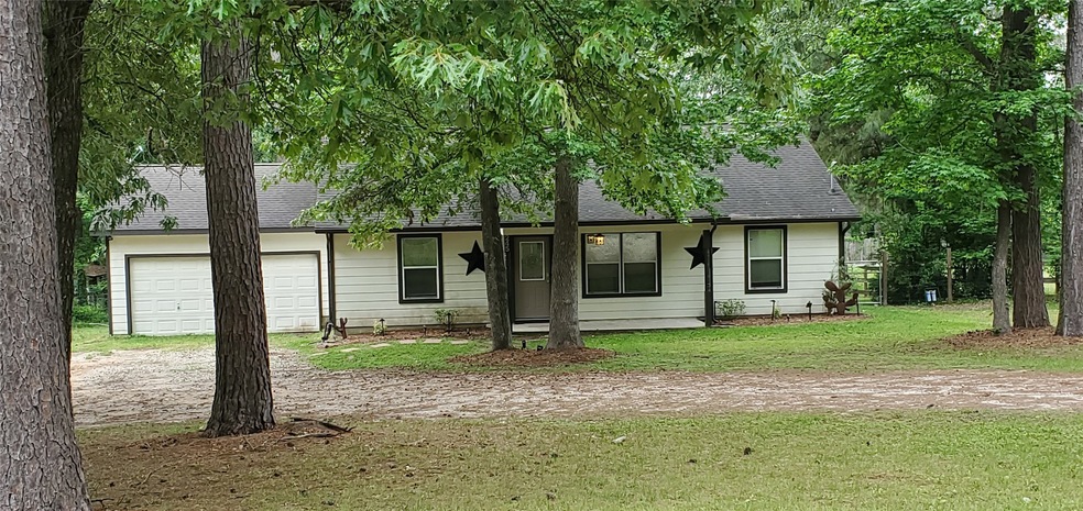 245 Ridgewood Dr, Magnolia, TX 77355 - photo 1