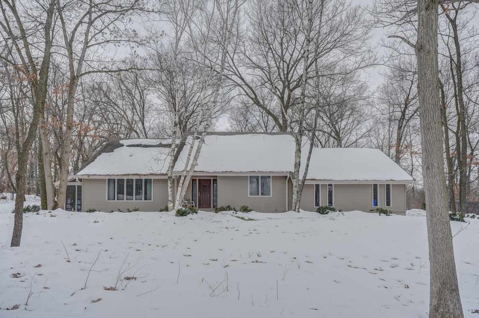 6158 Knollwood Dr, Oregon, WI 53575 - photo 1