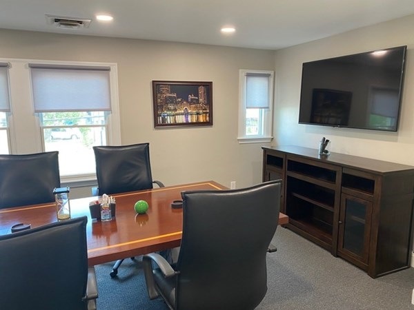 165 Washington St unit 202, Quincy, MA 02169 - photo 1