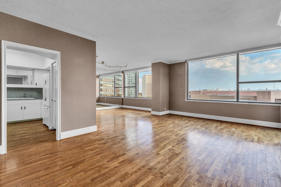 The Greenway unit 9O, Houston, TX 77046 - photo 1