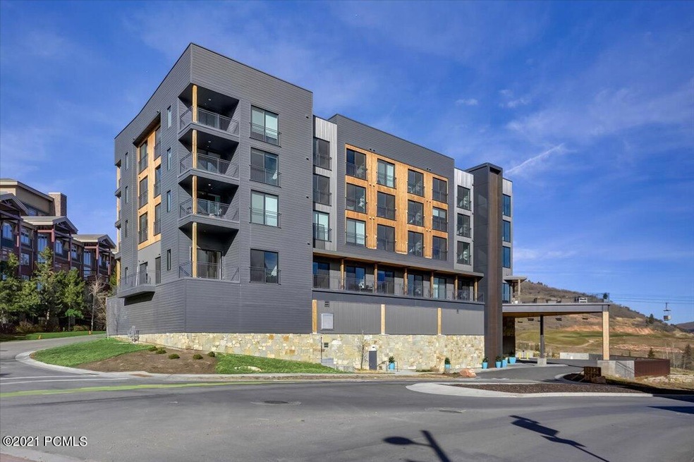 01-Canyons Resort Dr-001