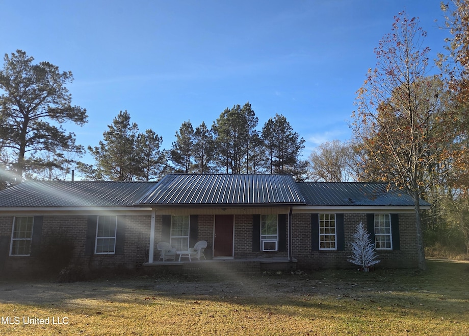 4839 Cayuga Rd, Utica, MS 39175 - photo 1