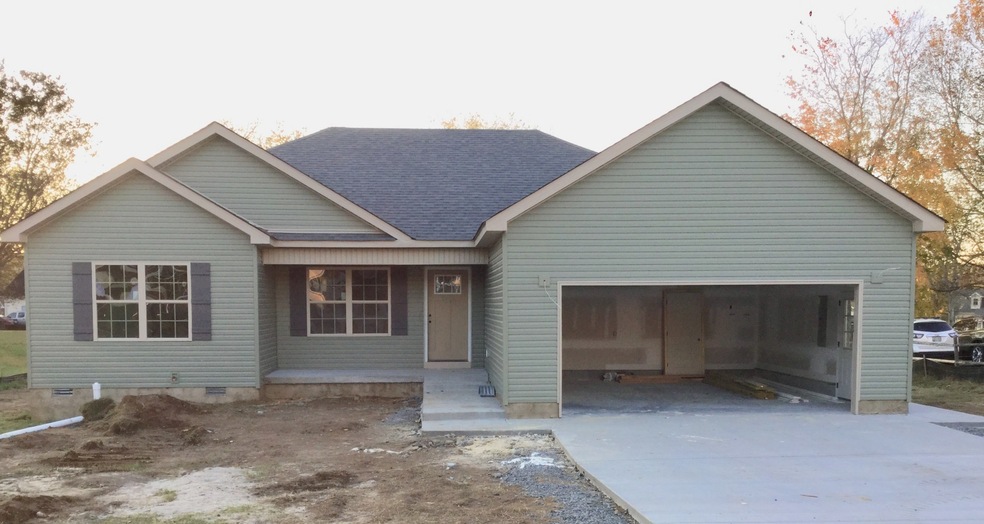 212 Keenan Ln, Shelbyville, TN 37160 - photo 1