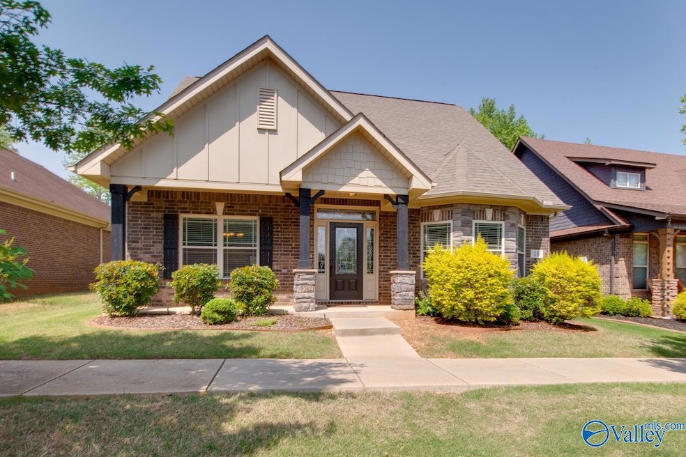 Under Contract $425,000 • Co-Listing Agent