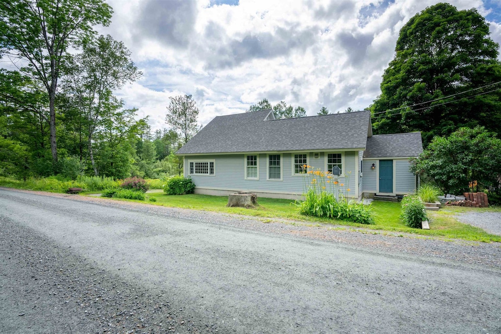 102 Turnpike Rd S, Thetford Center, VT 05075 - photo 1