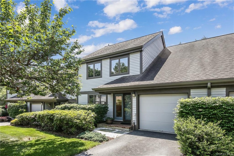 37 Adela Ct, Yorktown Heights, NY 10598 - photo 1