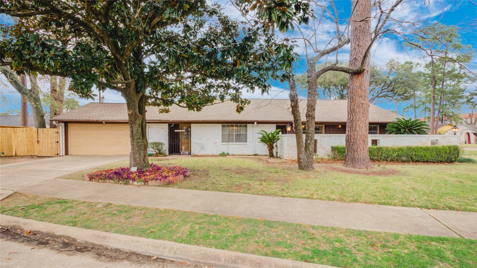 5303 Brinkman St, Houston, TX 77091 - photo 1