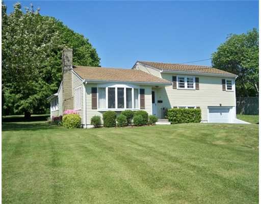 16 Kane Ave, Middletown, RI 02842 - photo 1