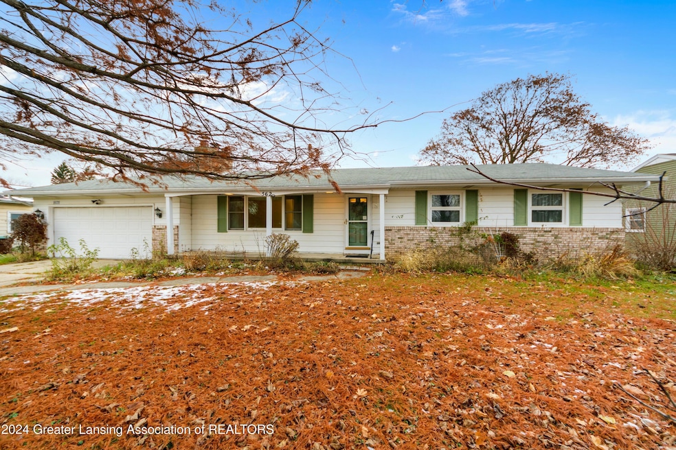 5620 Appleridge Dr, Lansing, MI 48917 - photo 1