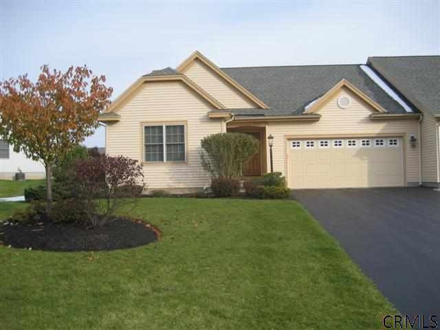 34 Walden Fields Dr, Delmar, NY 12054 - photo 1