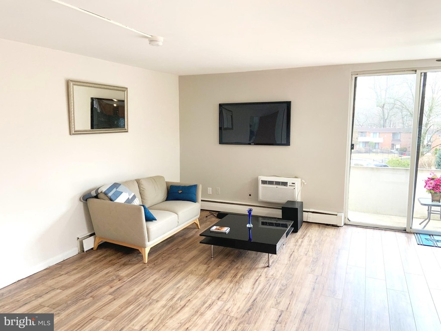 100 E Glenolden Ave unit B18, Glenolden, PA 19036 - photo 1