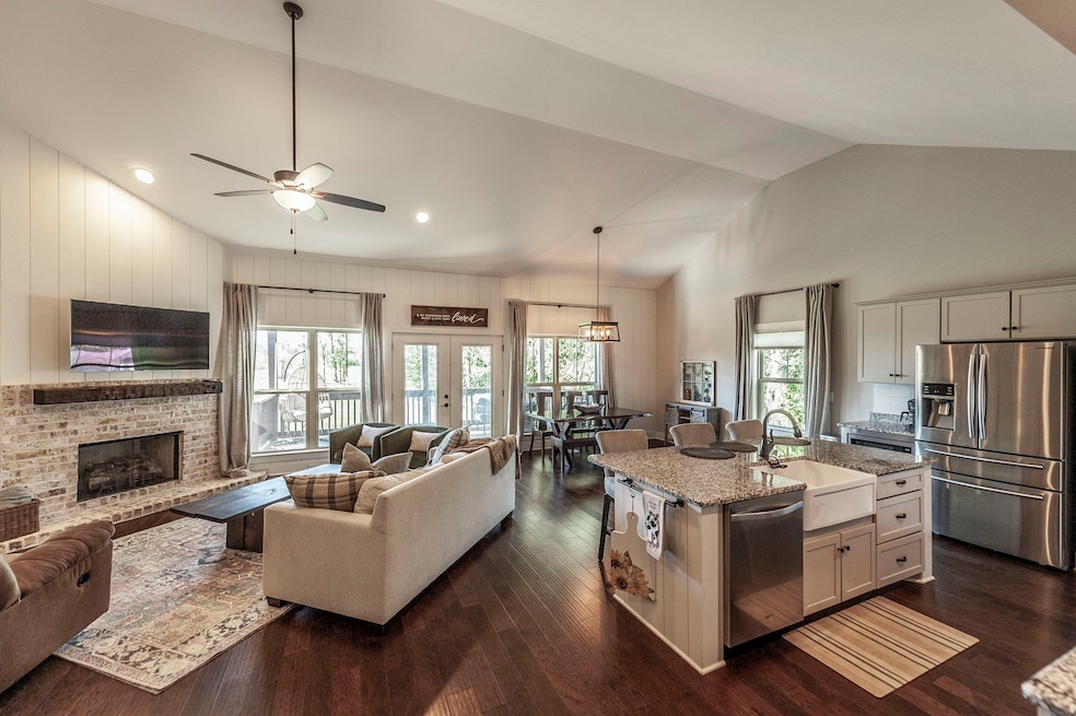 143 W Hester Rd, Cottontown, TN 37048 - photo 1