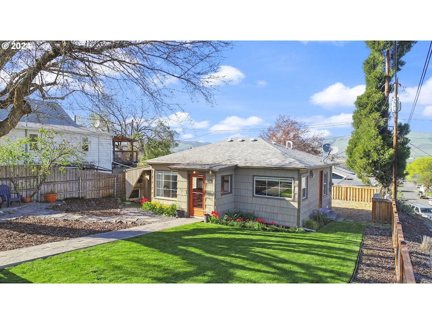 Sold $300,000 • Co-Listing Agent