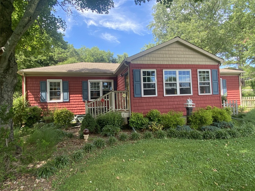 203 Narrows Rd, Shelbyville, TN 37160 - photo 1