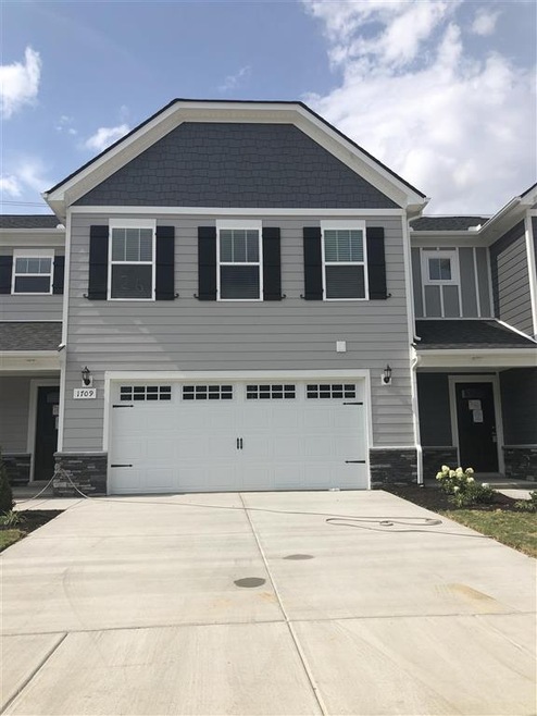 New Wilkerson Downs townhomes 2 bedroom 2 1/2 bath