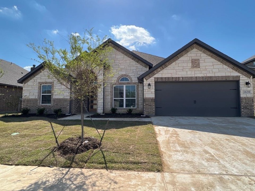 1620 Somerset Ln, Weatherford, TX 76087 - photo 1
