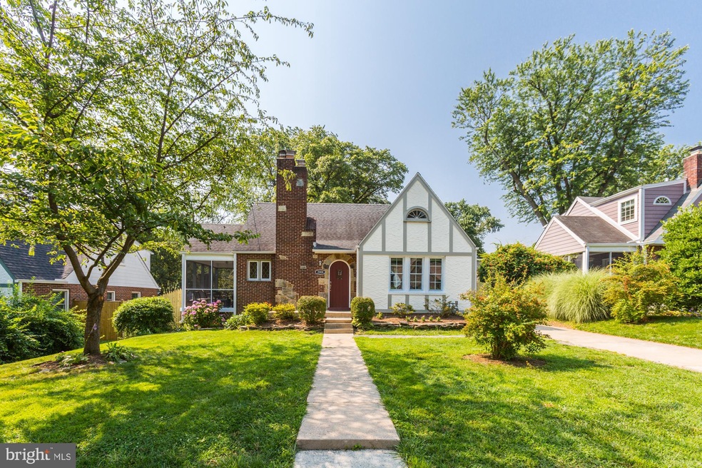 2004 Osborn Dr, Silver Spring, MD 20910 - photo 1