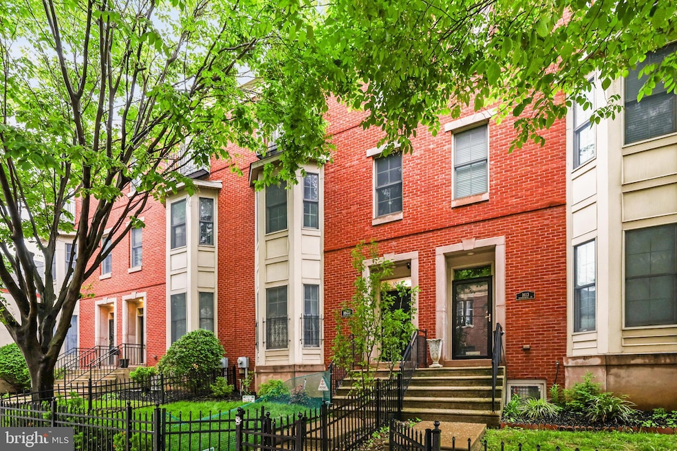 Under Contract $975,000