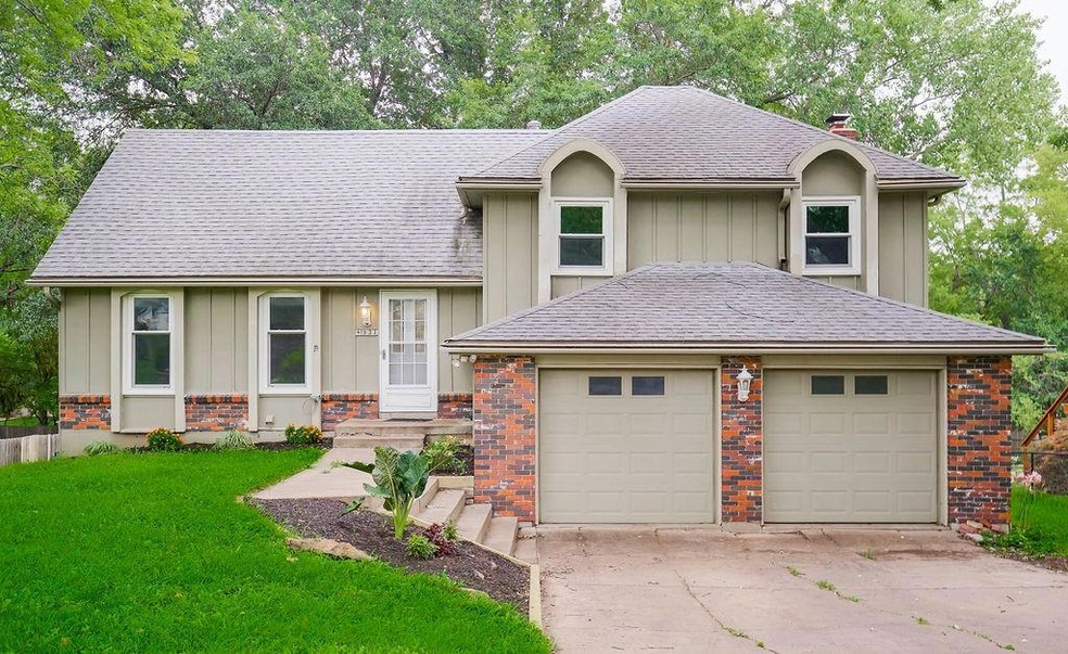 4931 Bluejacket St, Shawnee, KS 66203 - photo 1