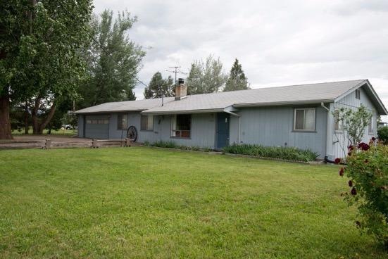 6681 Domino Rd, Central Point, OR 97502 - photo 1