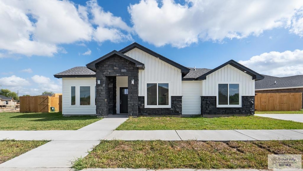 1585 Los Alamos St, Brownsville, TX 78521 - photo 1