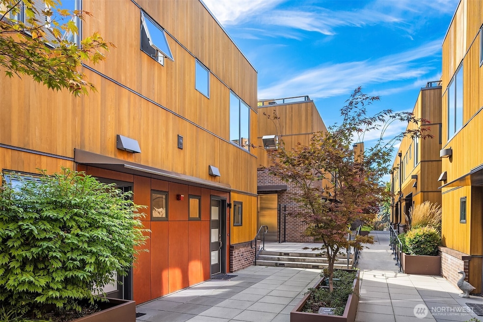 Bryant Heights unit 211, Seattle, WA 98115 - photo 1