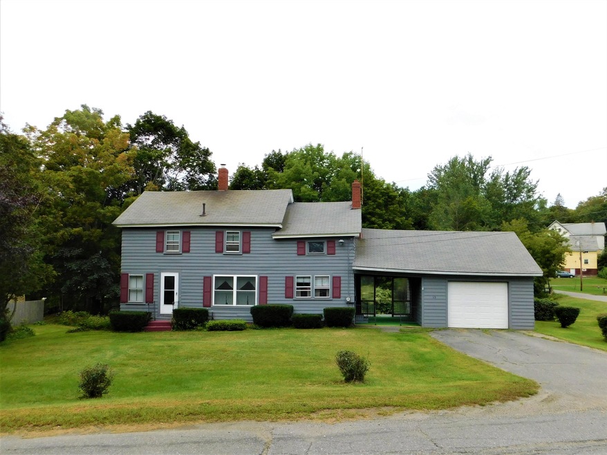 13 Water St, Dexter, ME 04930 - photo 1