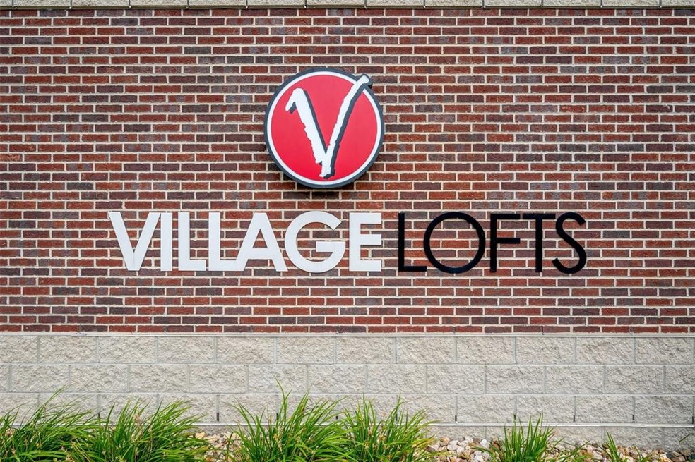 200 3rd Ave SW unit 203, Cedar Rapids, IA 52404 - photo 1