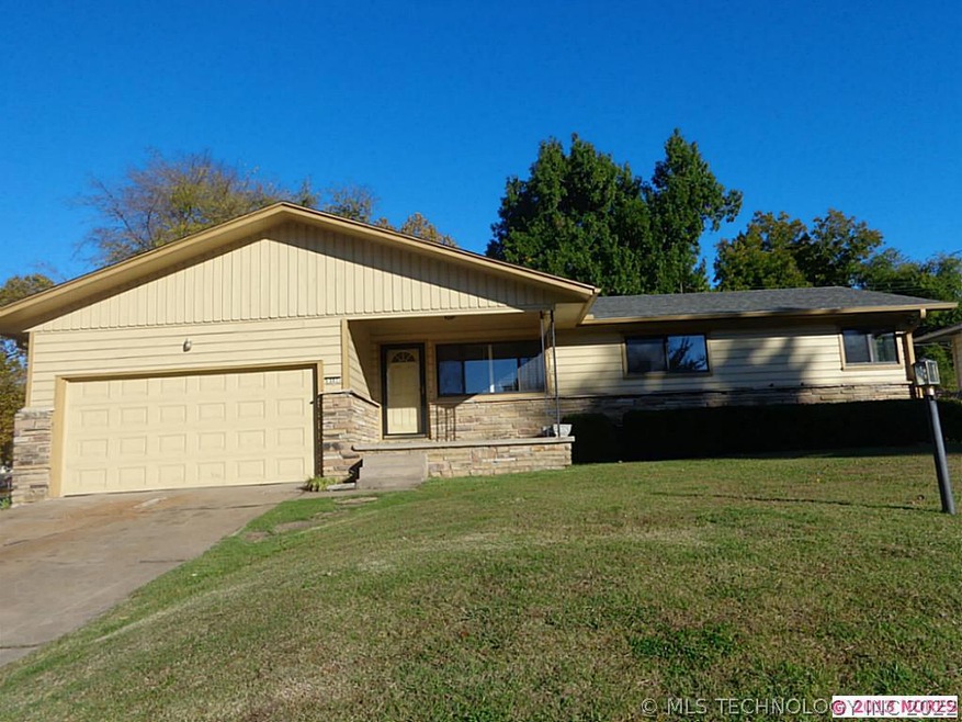 301 S 4th St, Broken Arrow, OK 74012 - photo 1