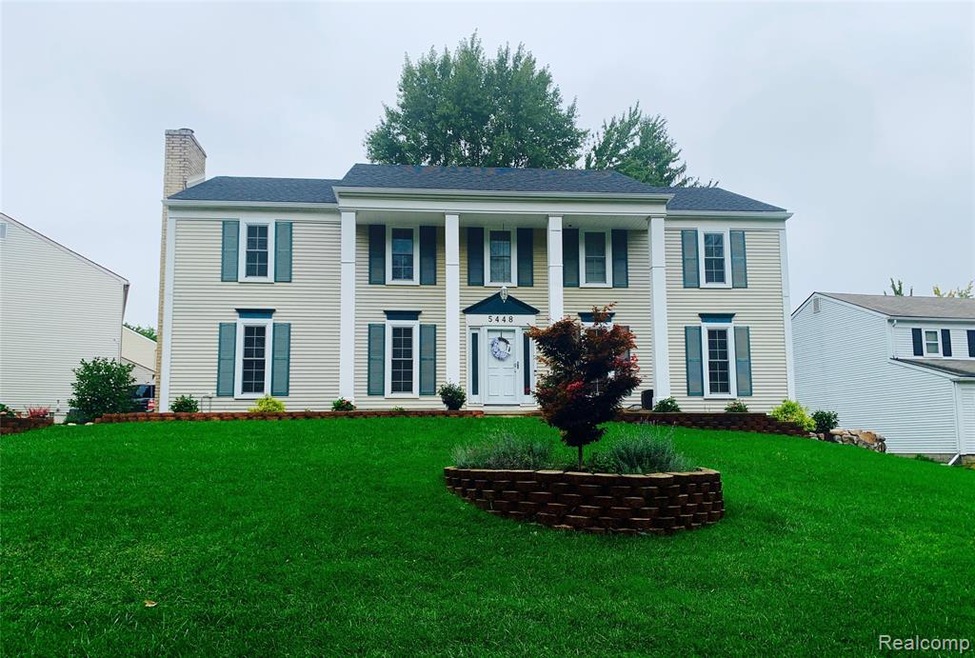 5448 S. PICCADILLY - WELCOME HOME!