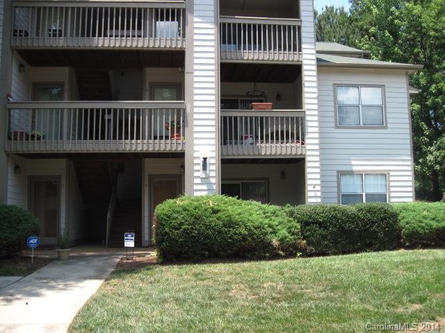 1032 Churchill Downs Ct unit J, Charlotte, NC 28211 - photo 1