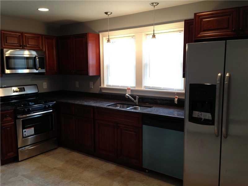 34 Ortoleva Dr, Providence, RI 02909 - photo 1